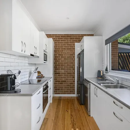 Bluestone Cottage - Character & Class Orange Exterior photo