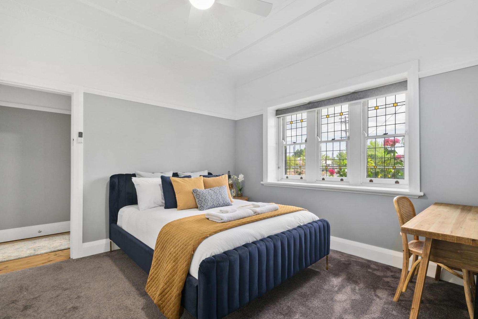 Holiday home Bluestone - Character & Class Orange